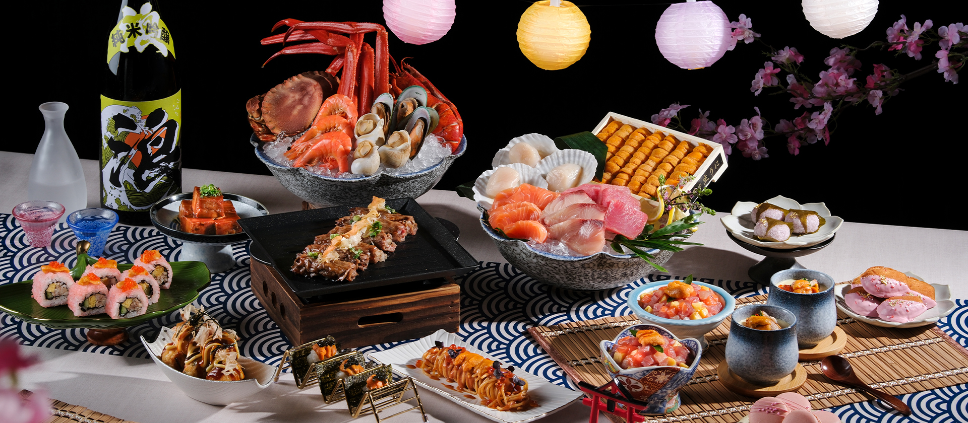 咖啡廳<br>
東瀛海鮮海膽夏日料理盛典 <br>
自助晚餐買二送一優惠